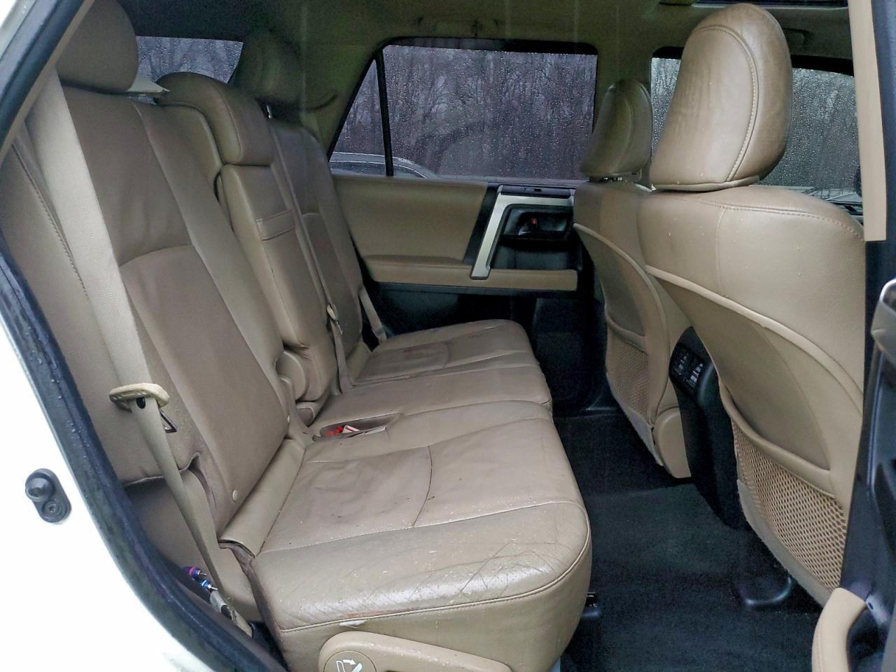 Toyota 4Runner Sr5 Image 5