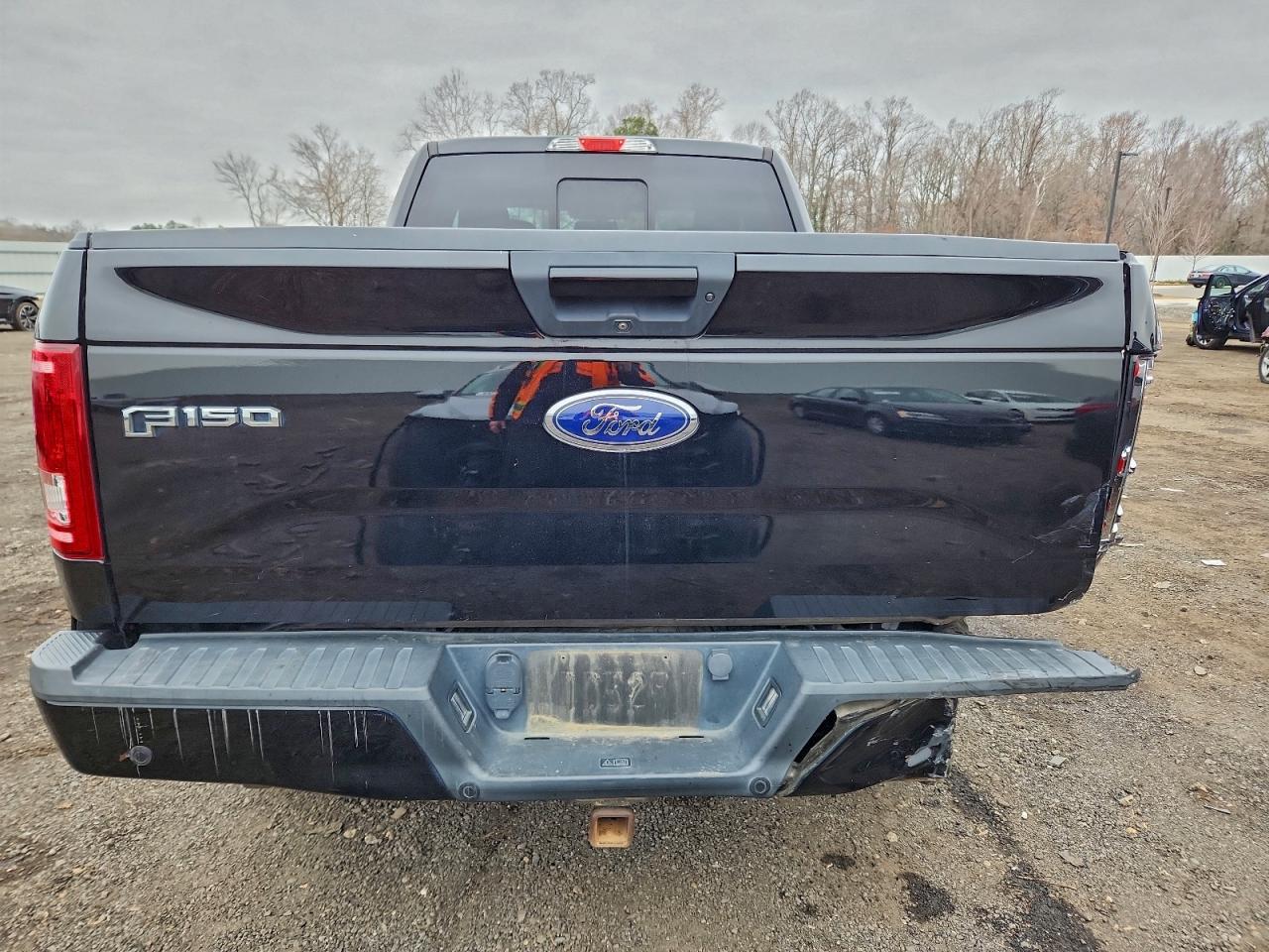 Ford F-150 Super Cab Image 5