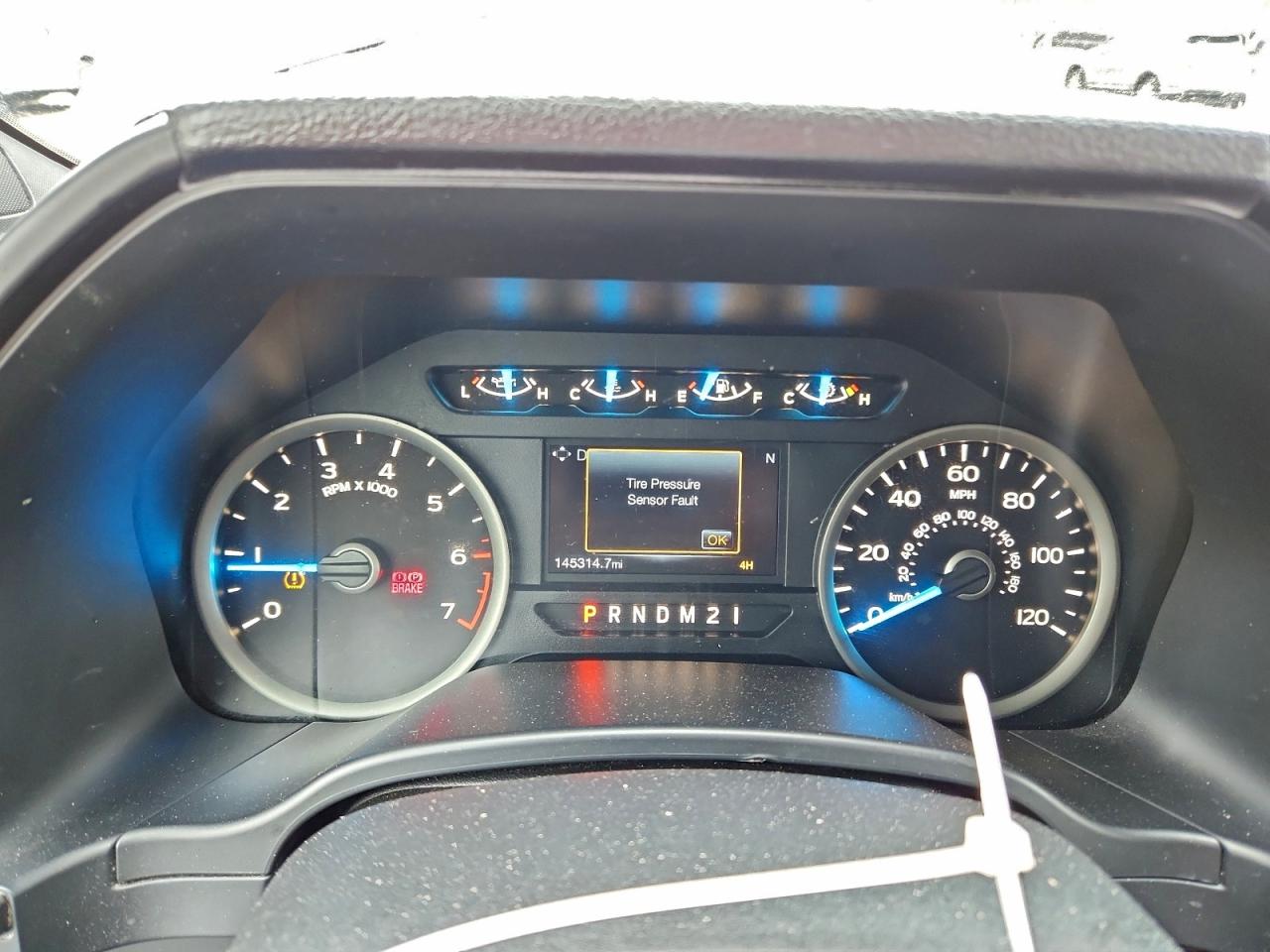 Ford F-150 Super Cab Image 2