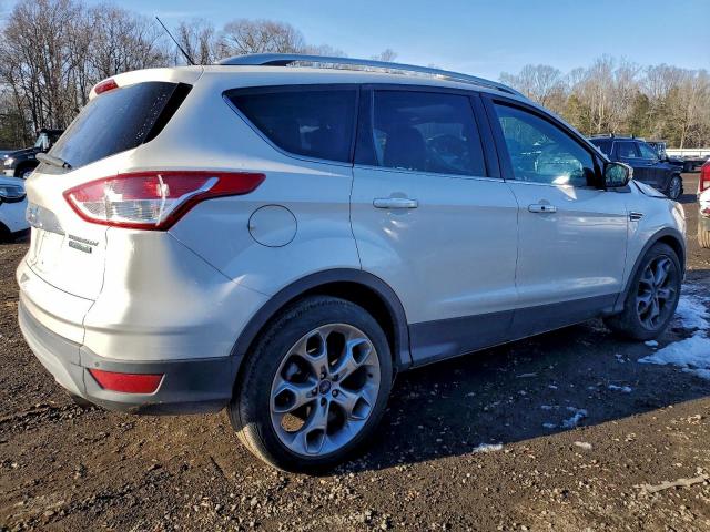 Ford Escape Titanium Image 9
