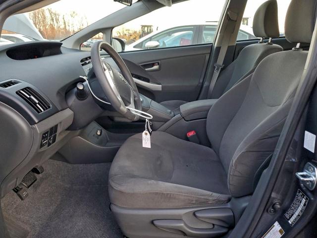 Toyota Prius Image 12