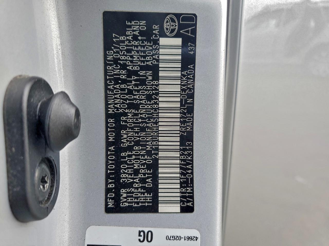 Toyota Corolla L Image 6