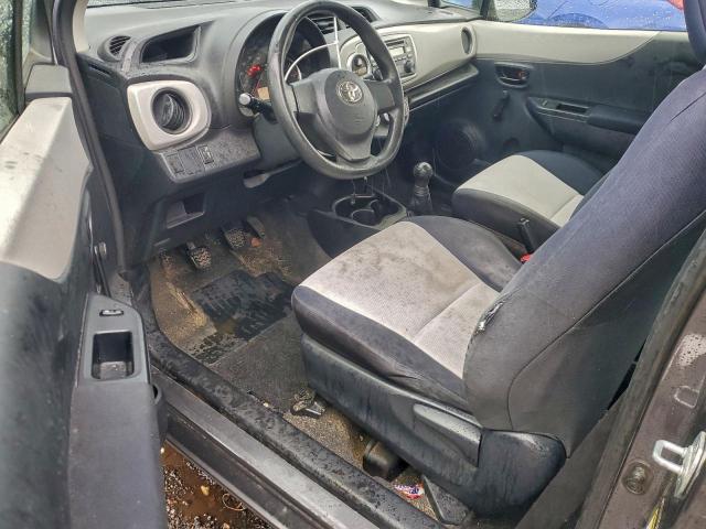 Toyota Yaris Image 8