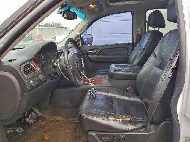 Chevrolet Tahoe K1500 Image 4