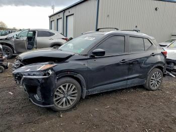  Salvage Nissan Kicks