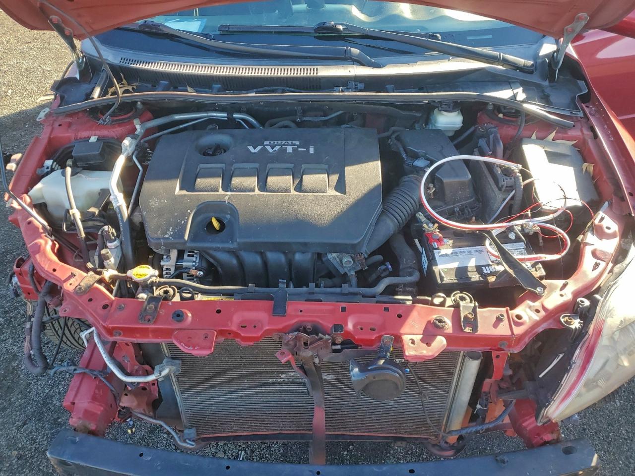 Toyota Corolla Base Image 11