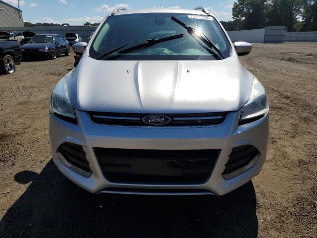 Ford Escape Titanium Image 4