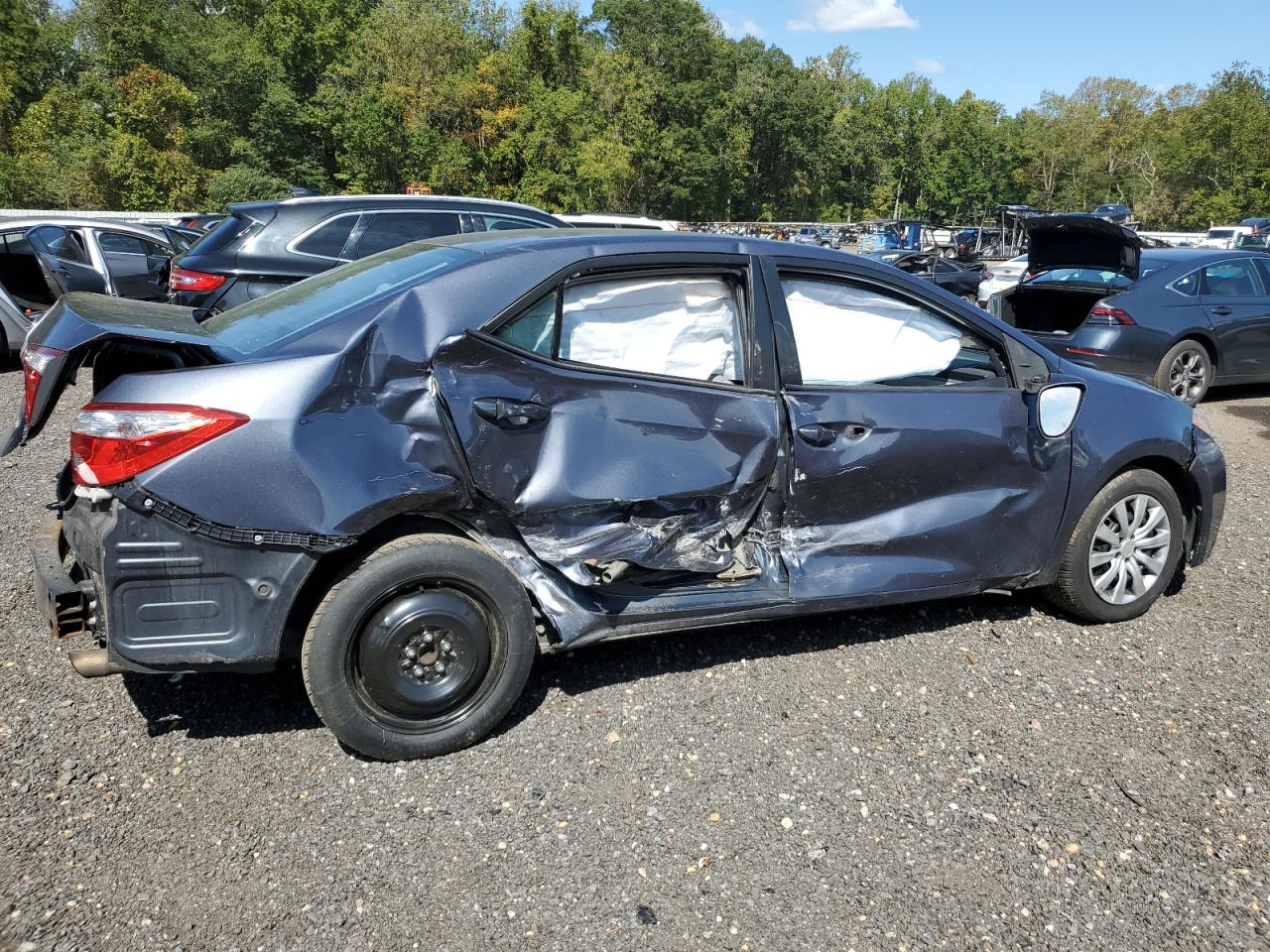 Toyota Corolla L Image 6