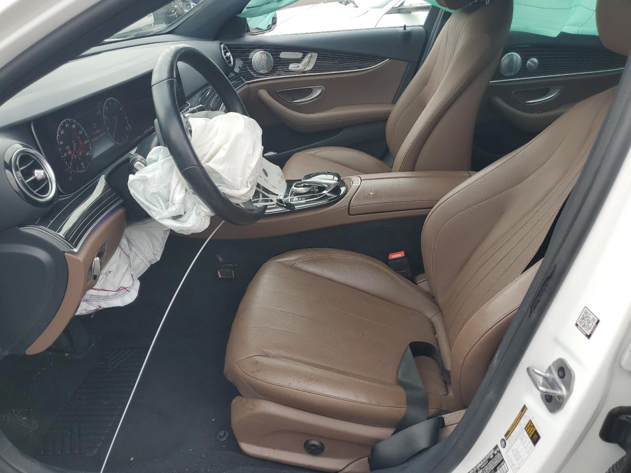 Mercedes-Benz E-Class 350 4matic Image 6