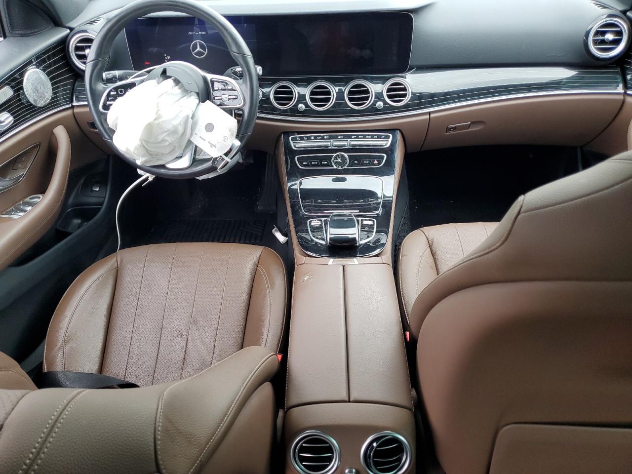 Mercedes-Benz E-Class 350 4matic Image 4