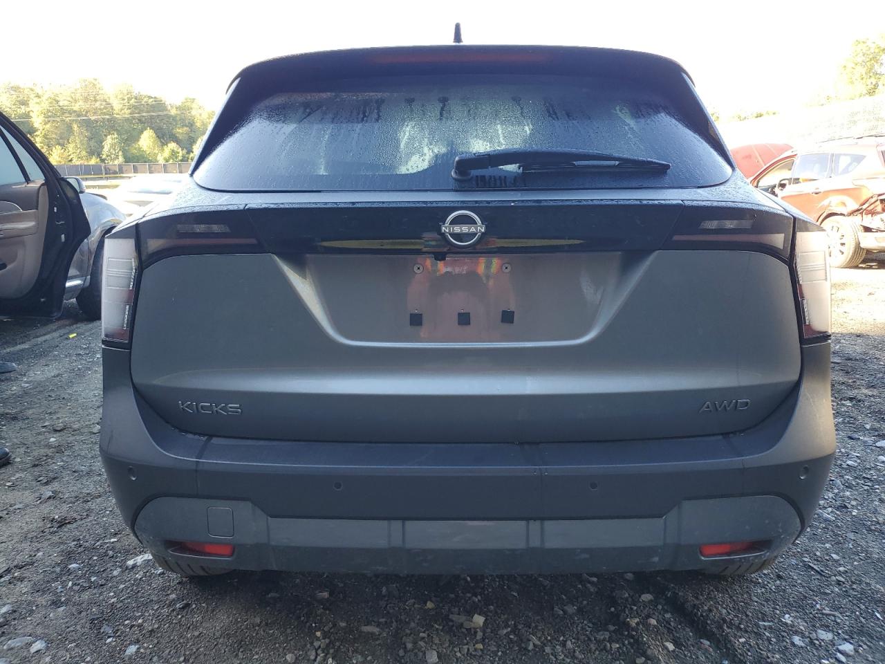 Nissan Kicks Sv Image 12
