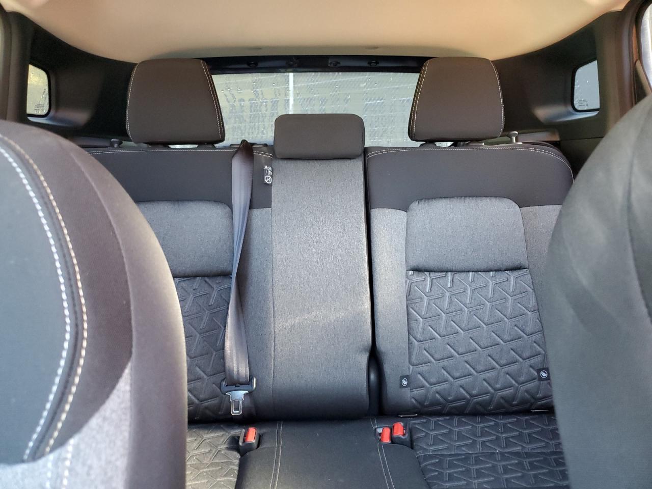 Nissan Kicks Sv Image 7