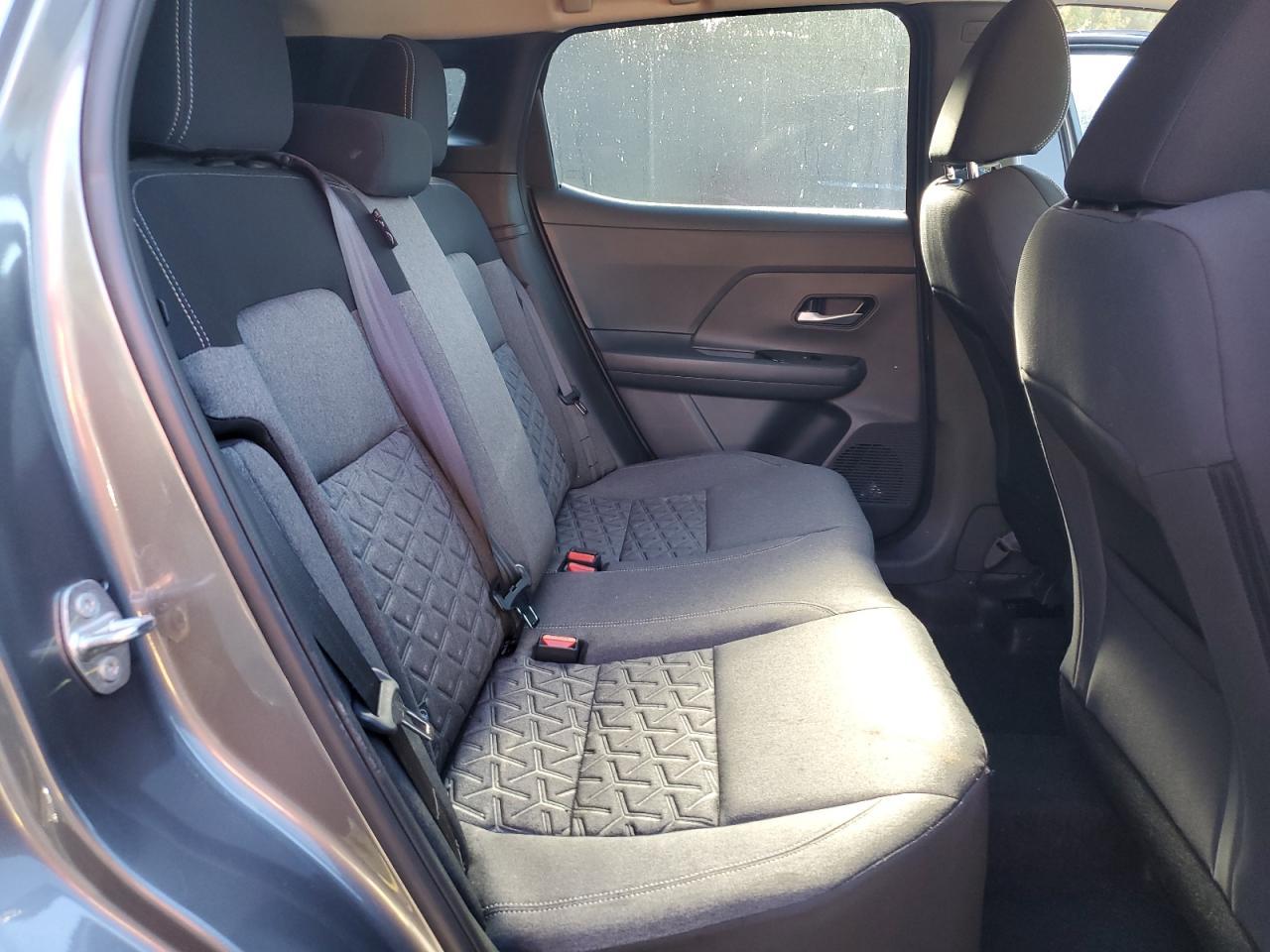 Nissan Kicks Sv Image 3