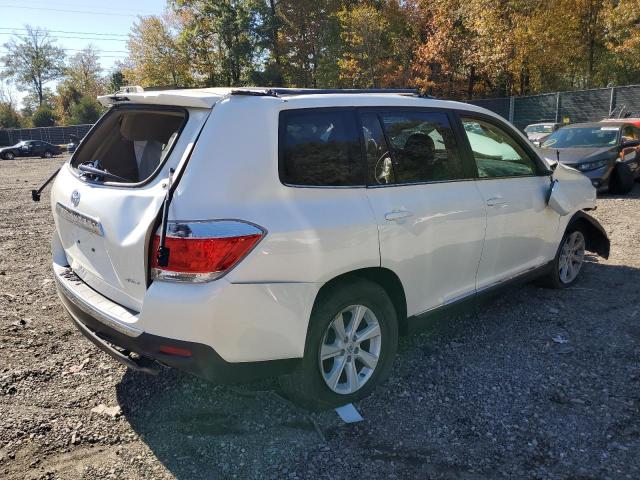 Toyota Highlander Base Image 7
