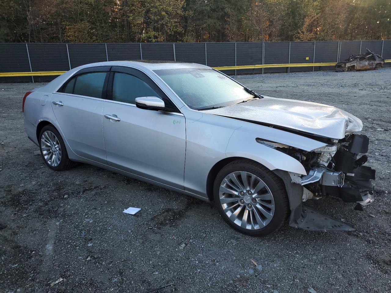 Cadillac CTS Luxury Image 3