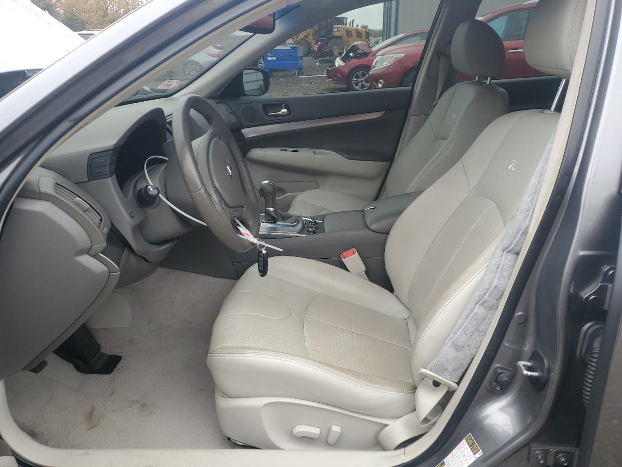 INFINITI G25 Image 5