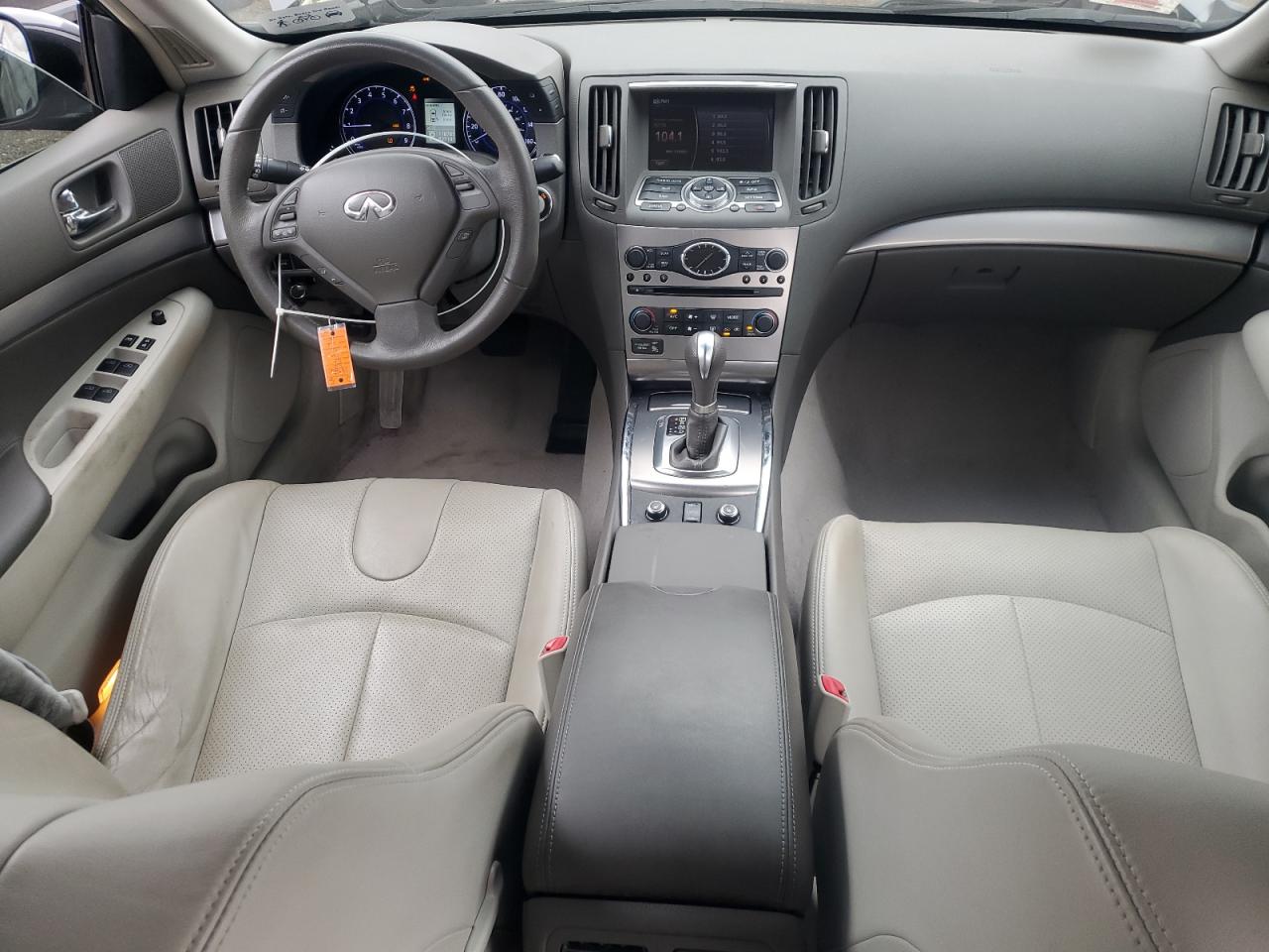 INFINITI G25 Image 9