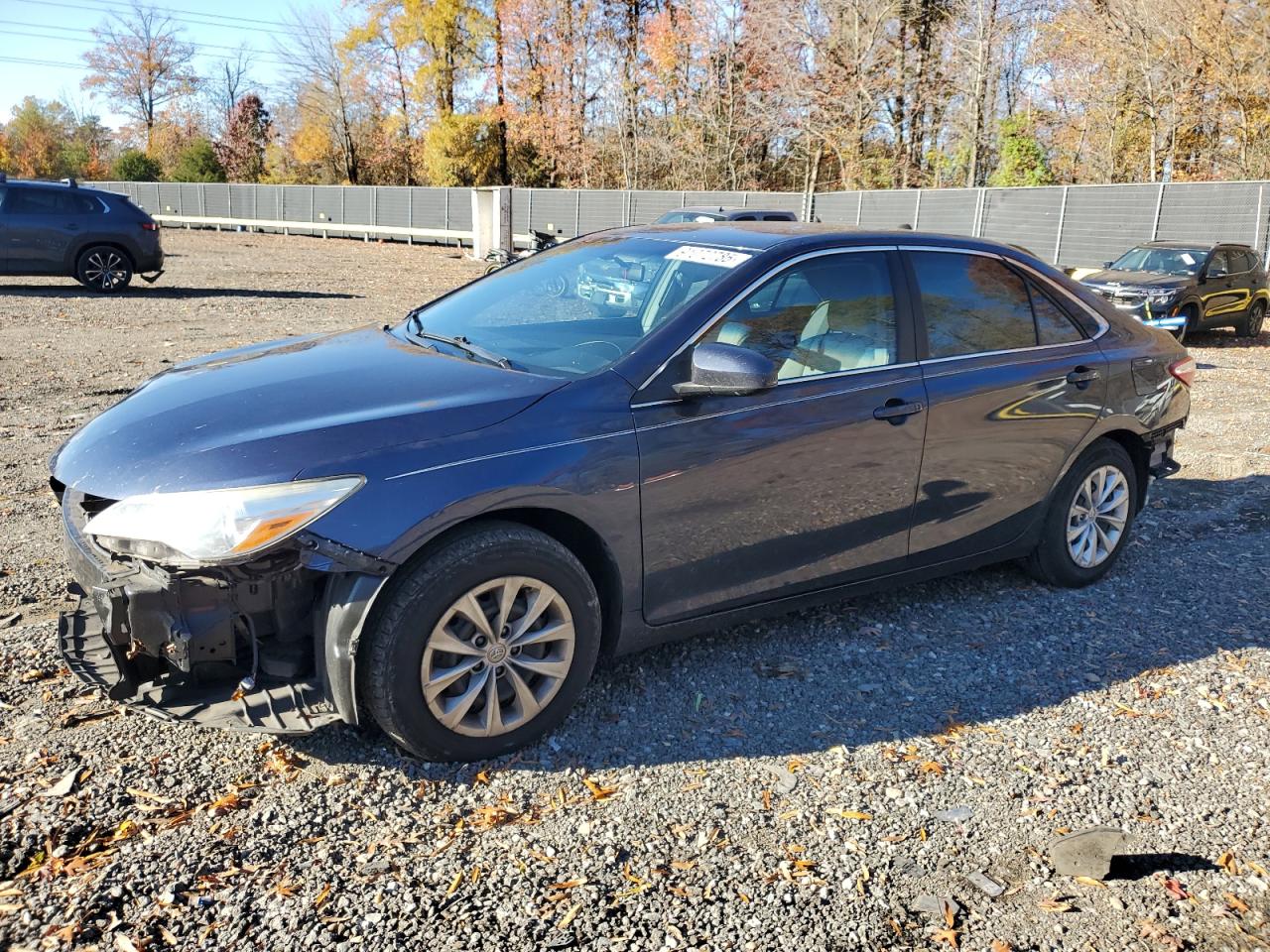 Toyota Camry Le Image 1