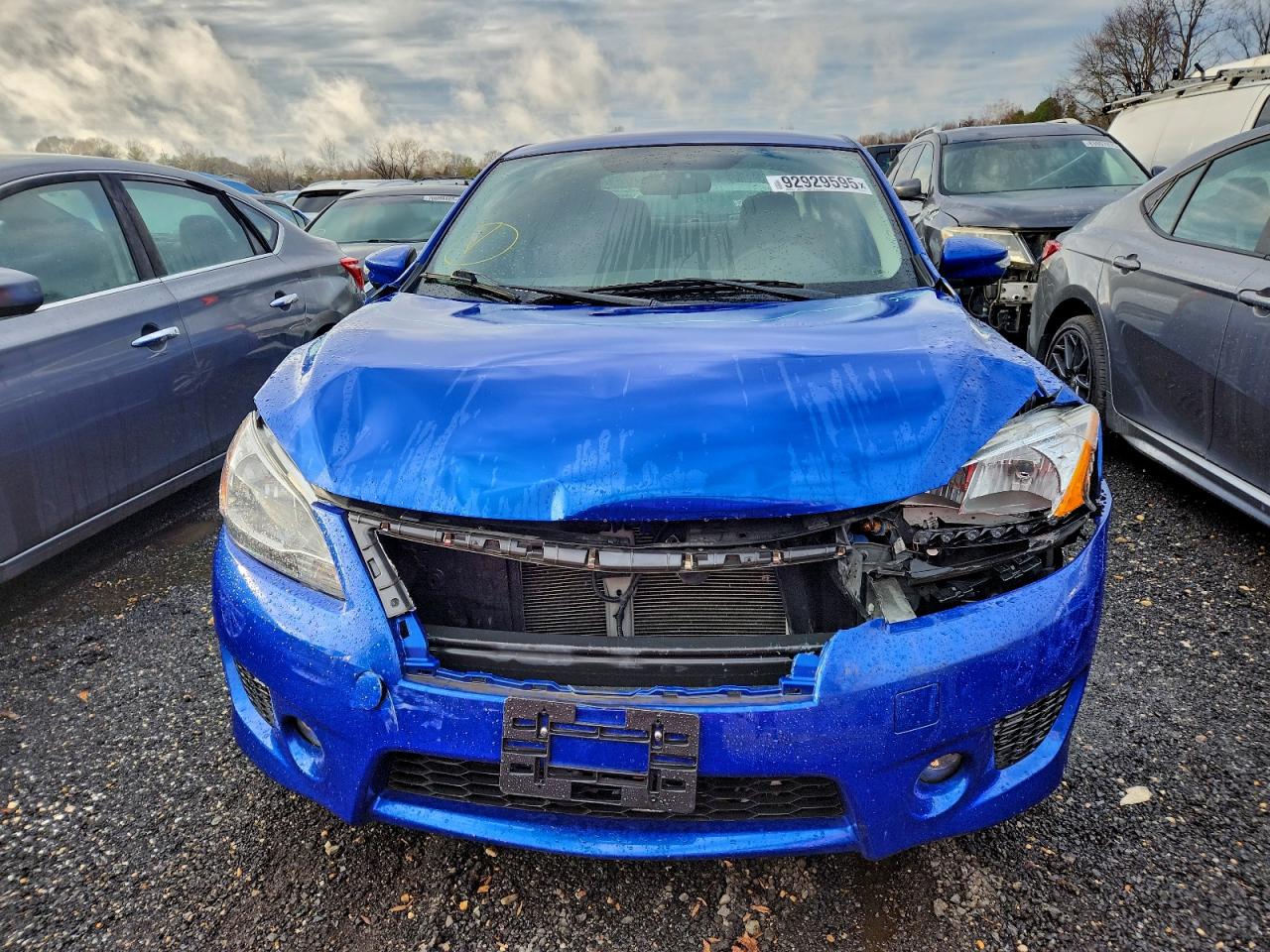 Nissan Sentra S Image 2