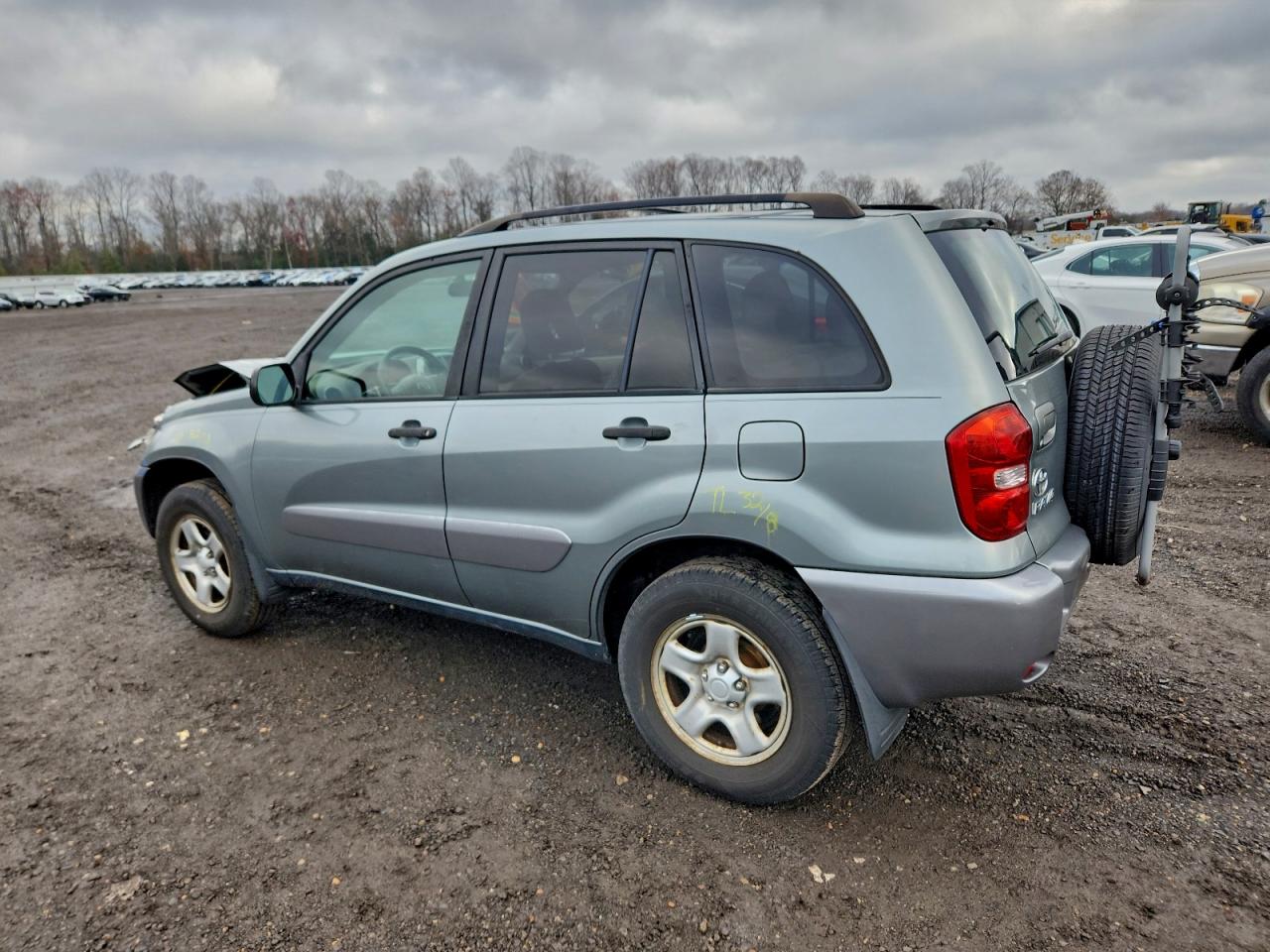 Toyota RAV4 Image 4