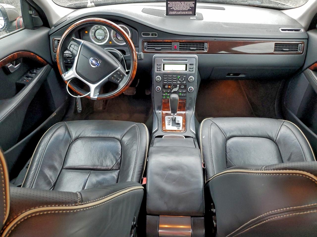Volvo S80 3.2 Image 9