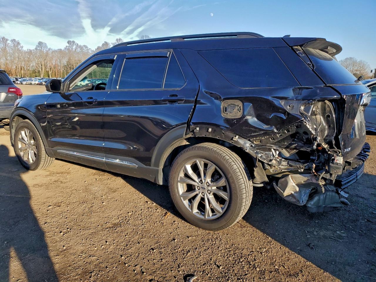 Ford Explorer Xlt Image 3