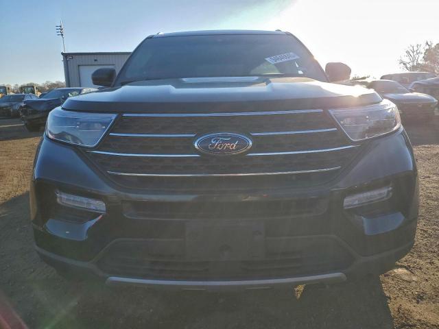 Ford Explorer Xlt Image 4