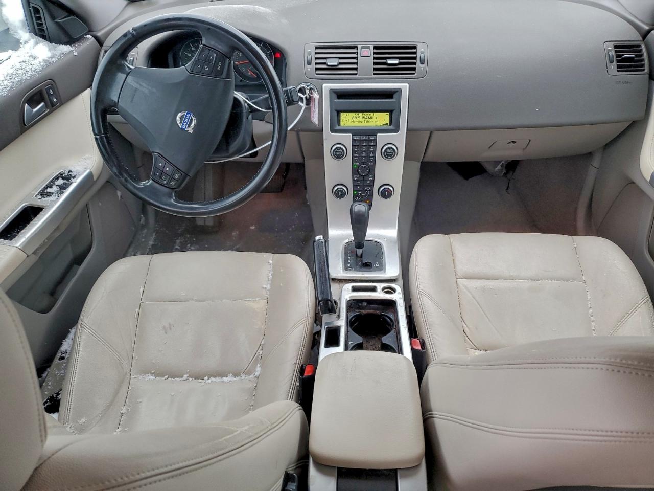 Volvo S40 T5 Image 10