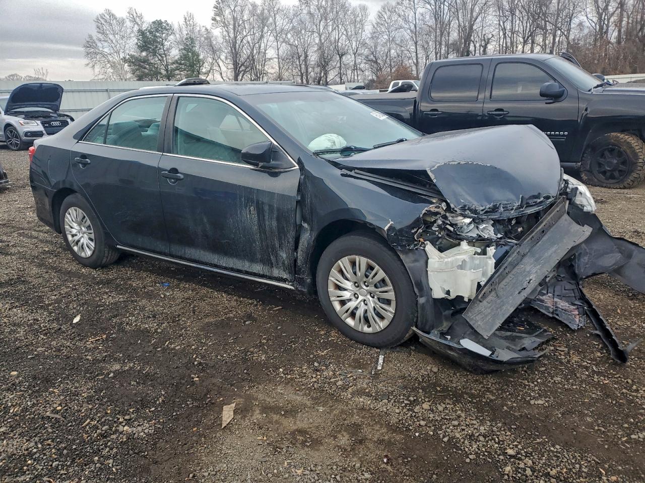 Toyota Camry L Image 8