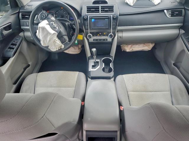 Toyota Camry L Image 4