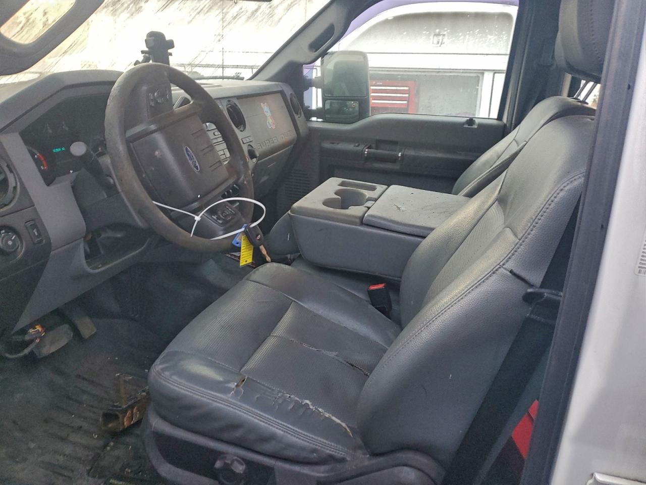 Ford F-350 Super Duty Image 7