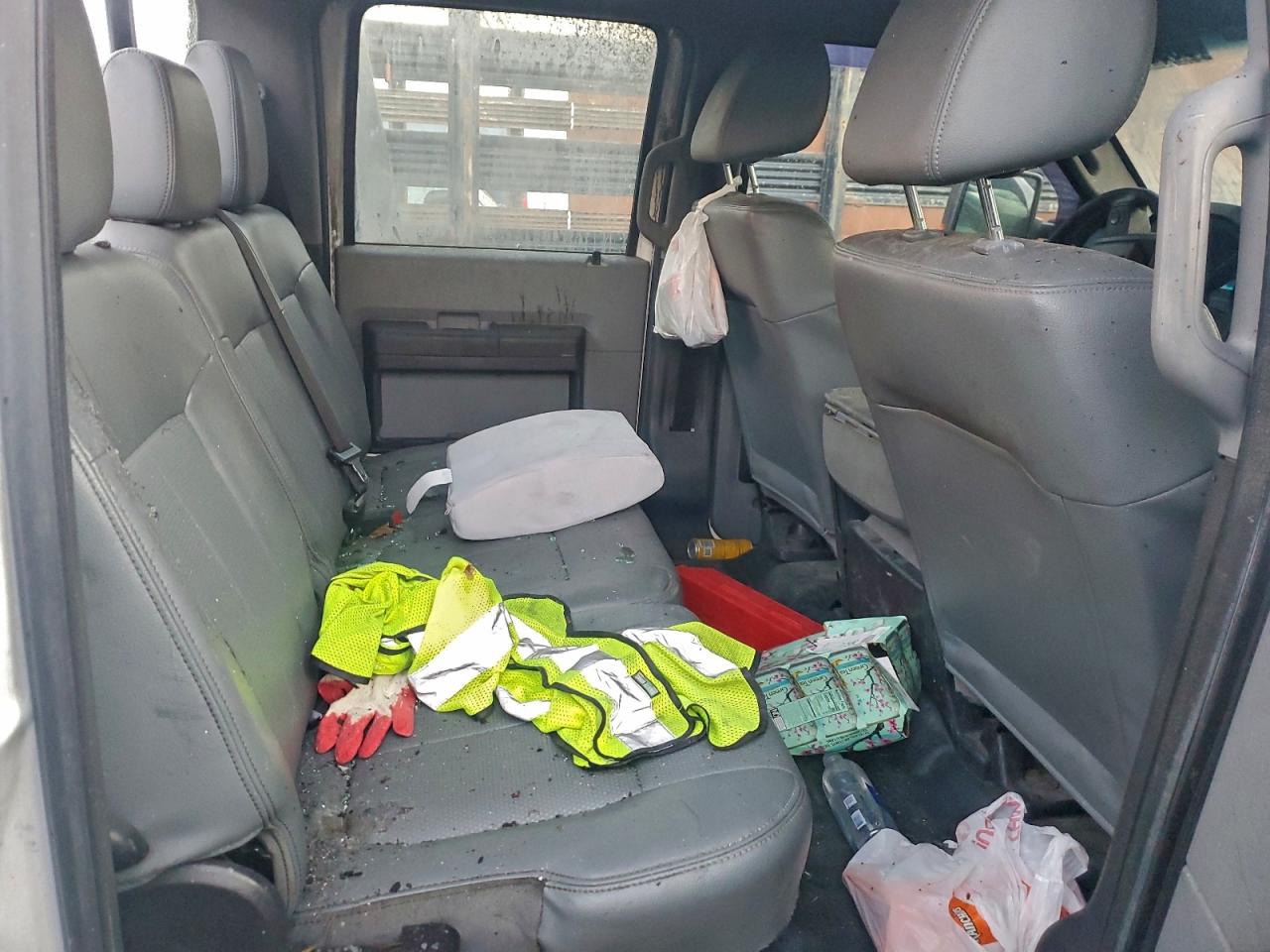 Ford F-350 Super Duty Image 13