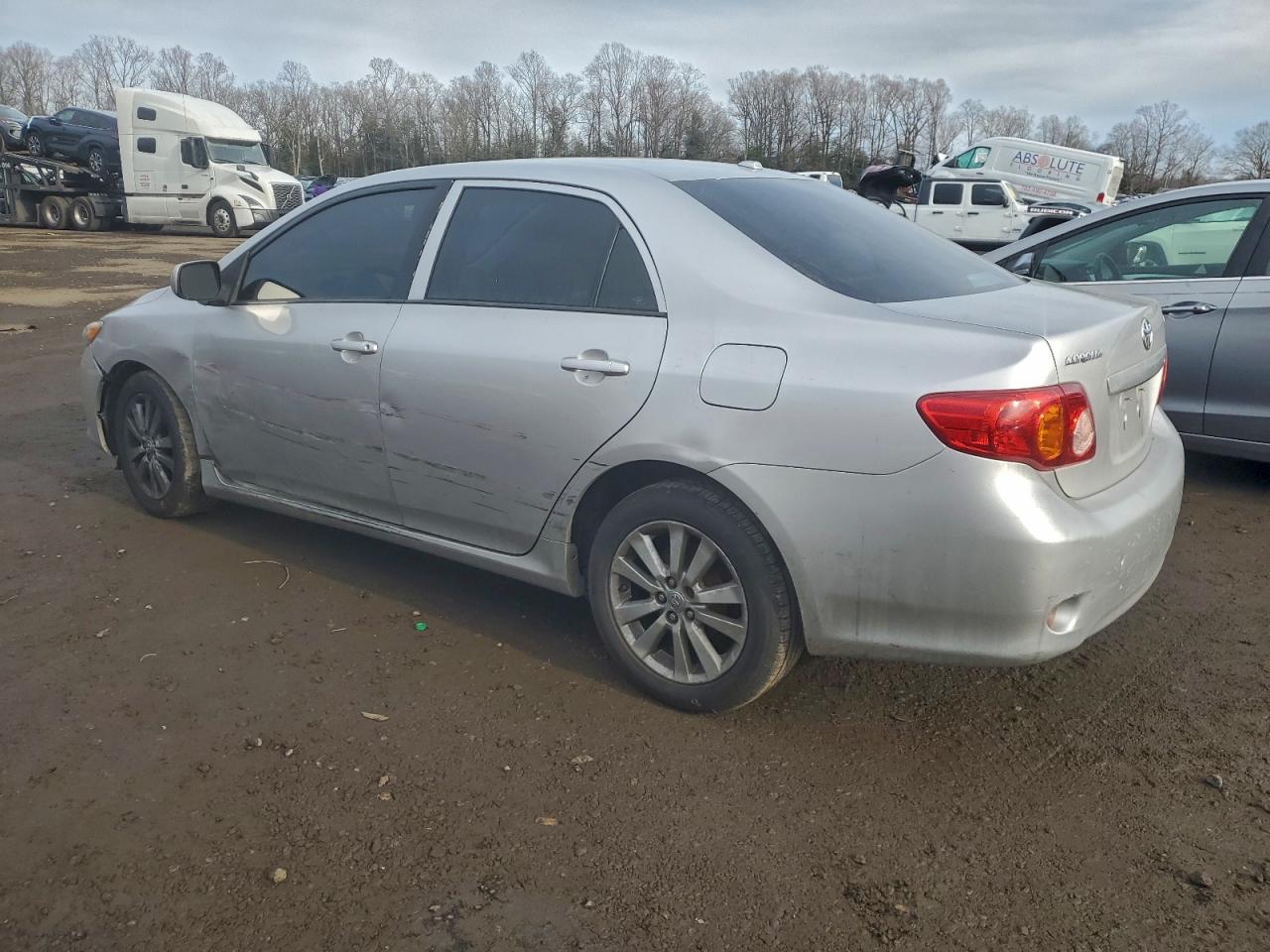 Toyota Corolla Base Image 6