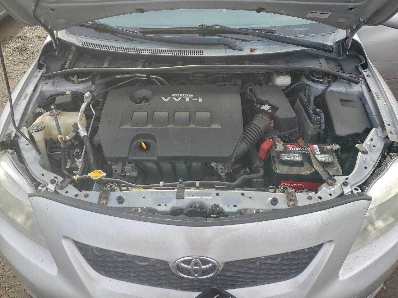 Toyota Corolla Base Image 3