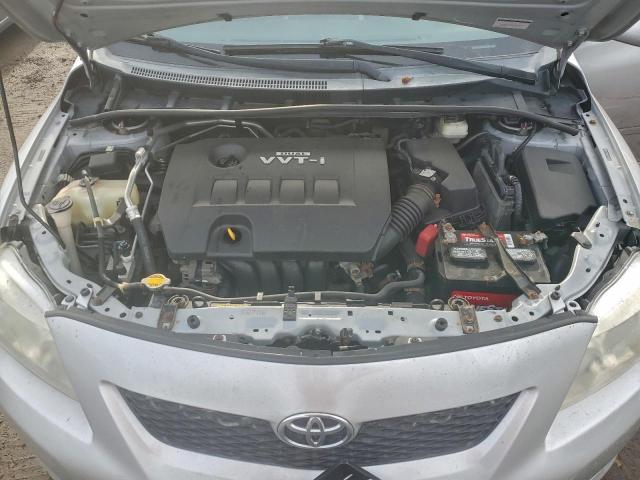 Toyota Corolla Base Image 3