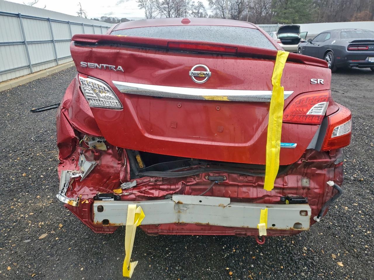 Nissan Sentra S Image 8