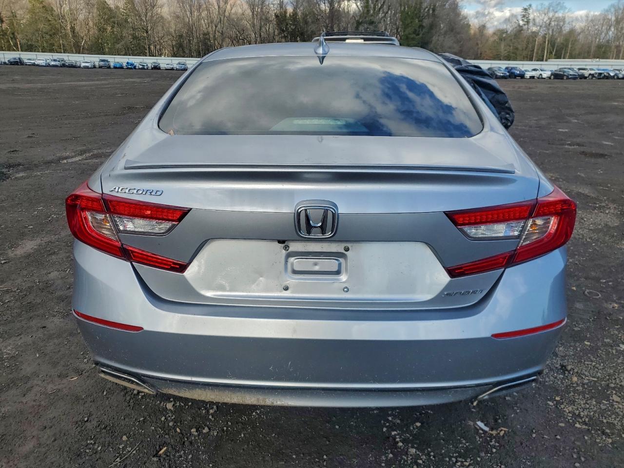 Honda Accord Sport Image 2