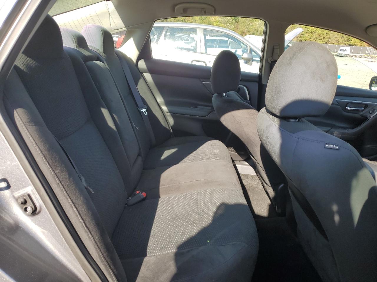 Nissan Altima 2.5 Image 2