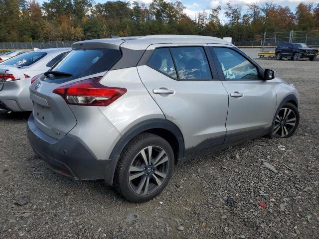 Nissan Kicks Sv Image 4