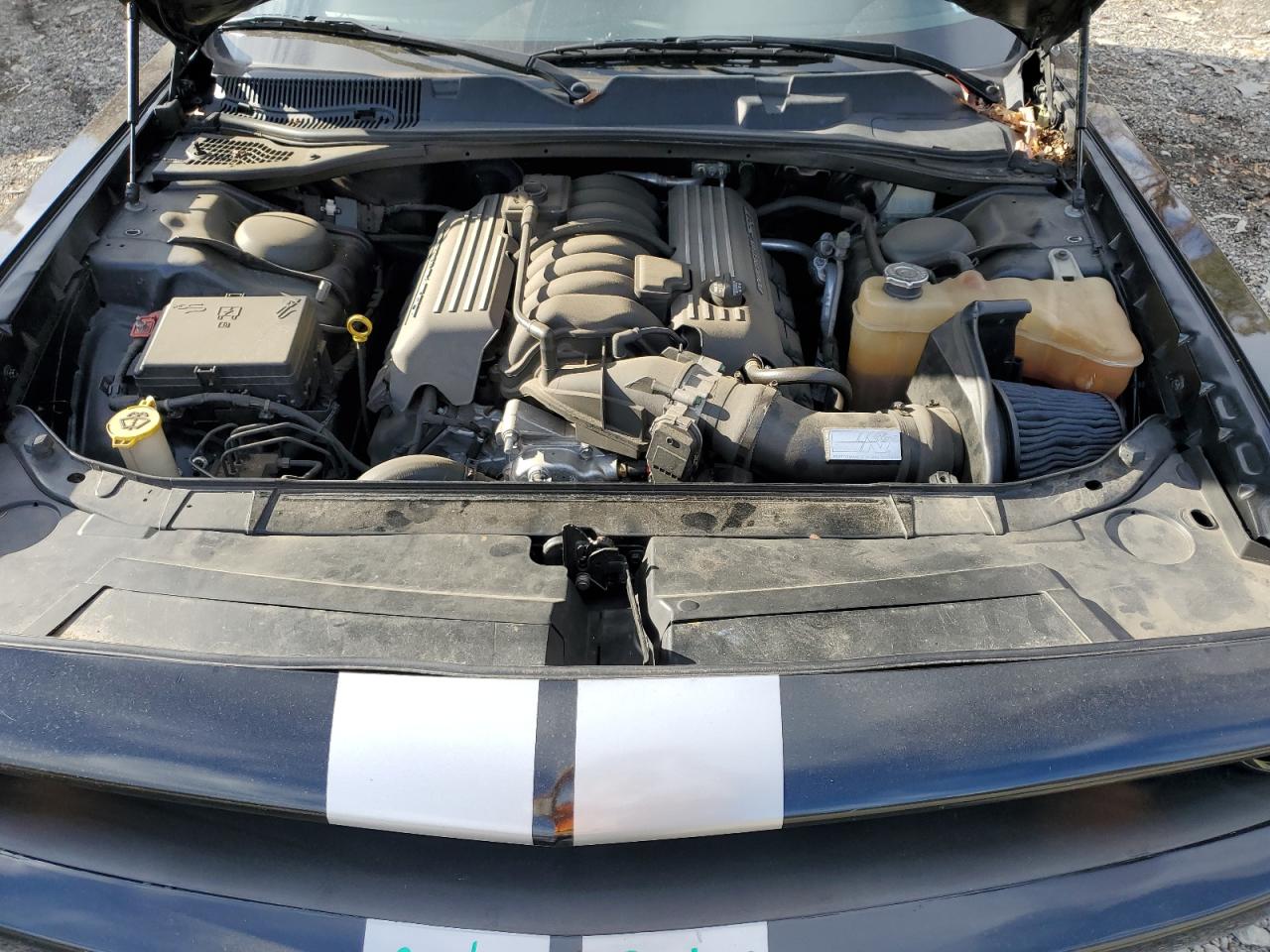 Dodge Challenger R/t Scat Pack Image 2