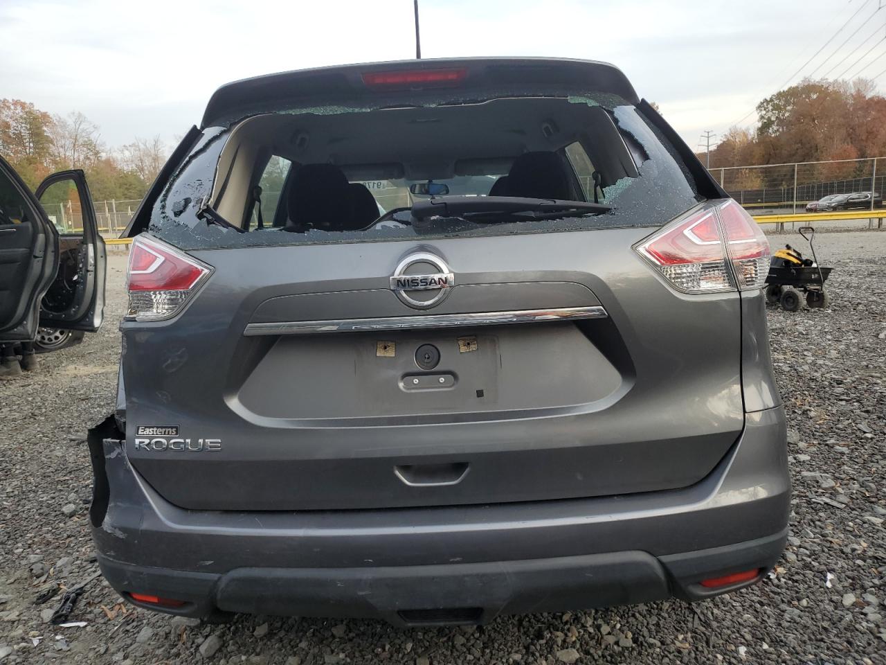 Nissan Rogue S Image 13