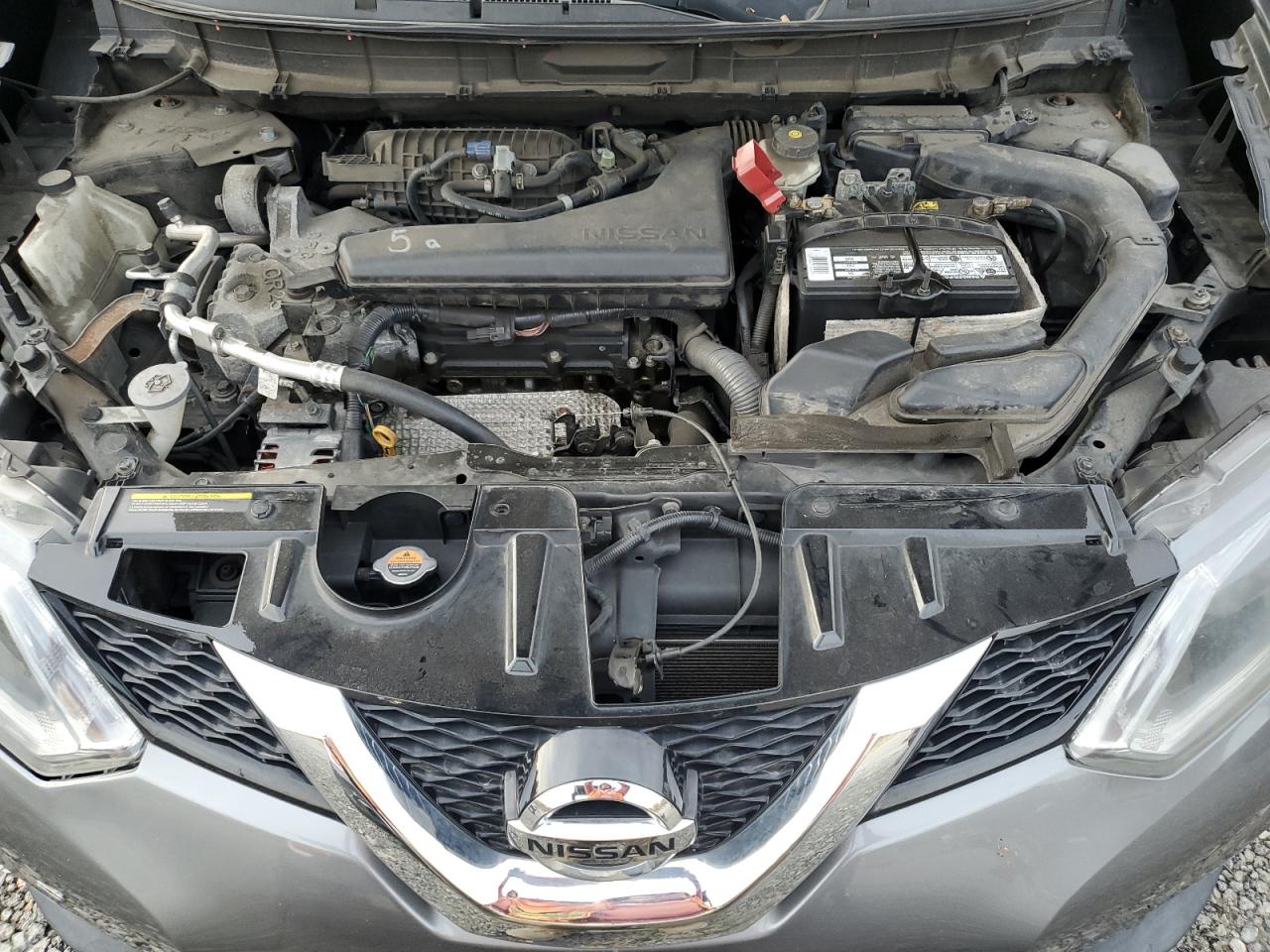 Nissan Rogue S Image 2