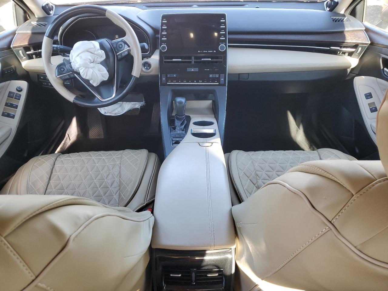 Toyota Avalon Xle Image 4