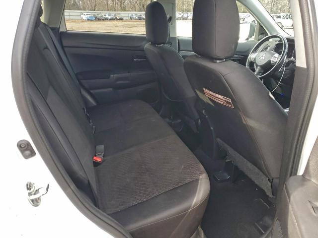 Mitsubishi Outlander Le Image 5