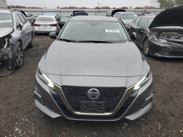 Nissan Altima Sr Image 6