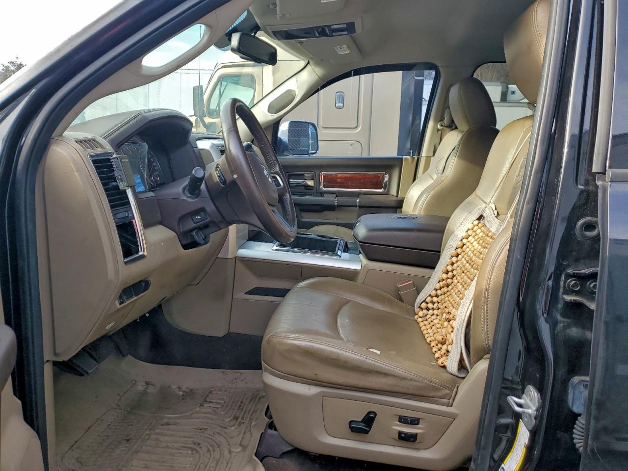 Dodge Ram 3500 Image 12