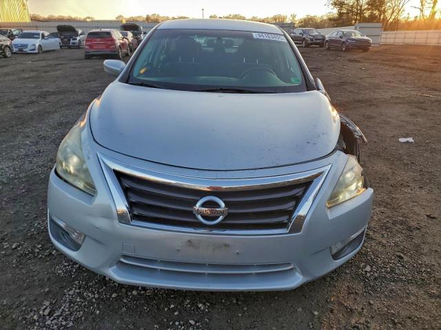 Nissan Altima 2.5 Image 11