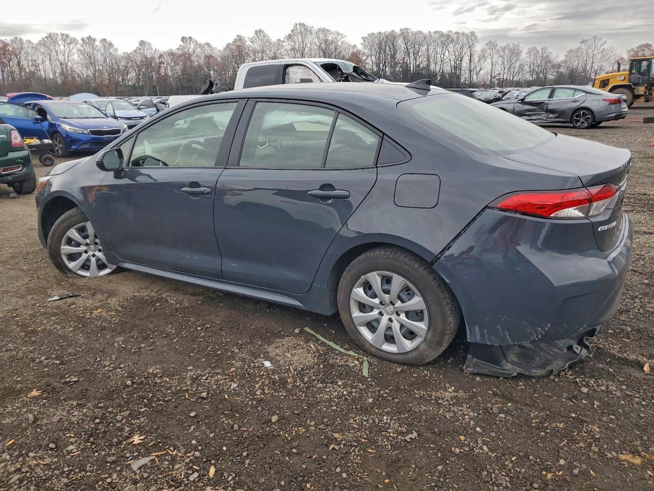 Toyota Corolla Le Image 8