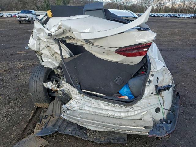 Toyota Camry Se Image 3