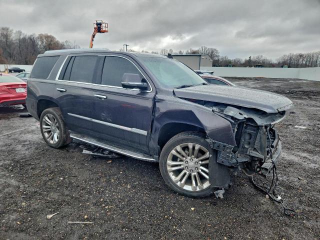 Cadillac Escalade Luxury Image 3